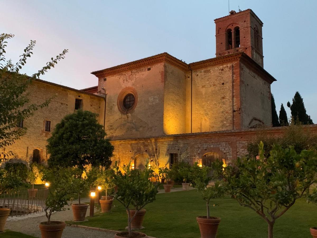 Вилла Monastero Sant'Anna In Camprena Пиенца Экстерьер фото