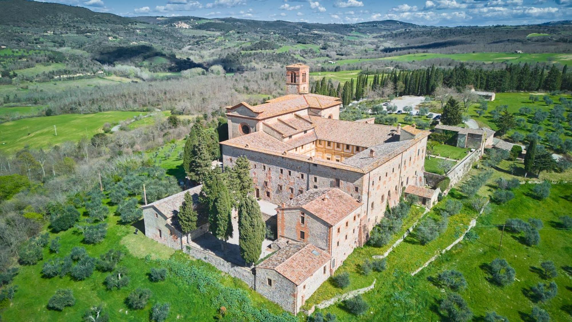 Вилла Monastero Sant'Anna In Camprena Пиенца Экстерьер фото
