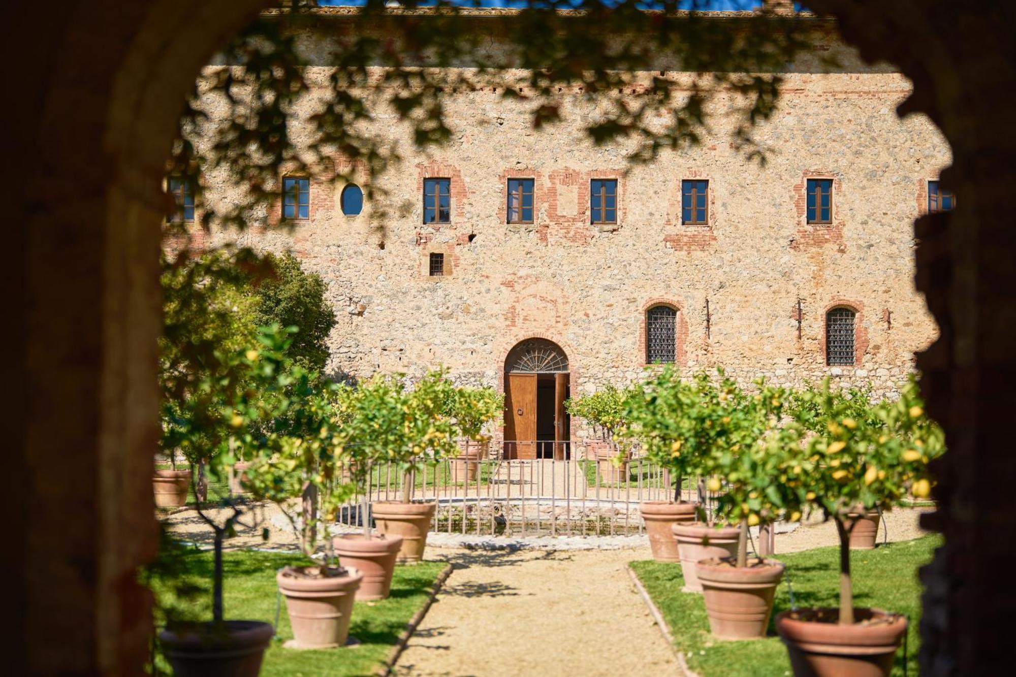 Вилла Monastero Sant'Anna In Camprena Пиенца Экстерьер фото